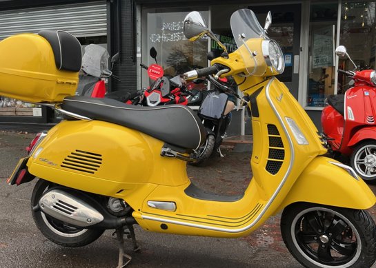Vespa GTS 300 HPE Super